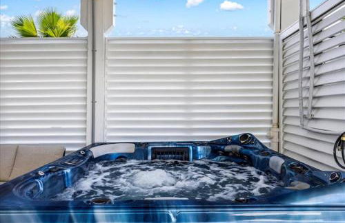 The Suite Spot | The Palm Beach - Photo 46