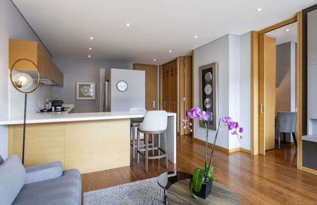 93 Luxury Suites & Residences - Photo 20