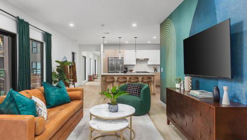 Luxury in The Gulch with Patio Pool Walk to Broadway - Foto 1