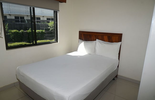 New Door Apartments - Photo 2