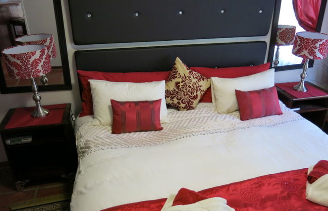 Self Catering 1 Bedroom Sofa Bedfull Bathroom Ideal for 4 Guets - Welcome - Foto 5