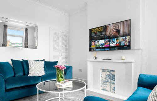 Stylish 3 Bed House - Garden - Parking - Netflix 181TA - Photo 18