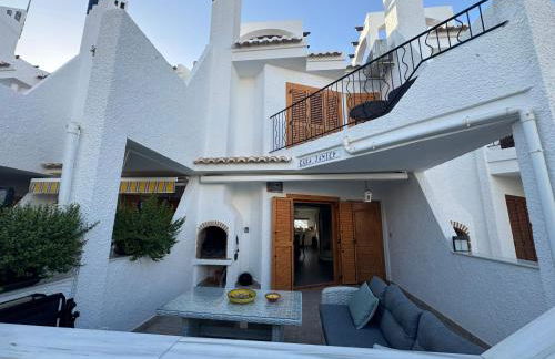 Contemporary House in Cabo Roig - Photo 2