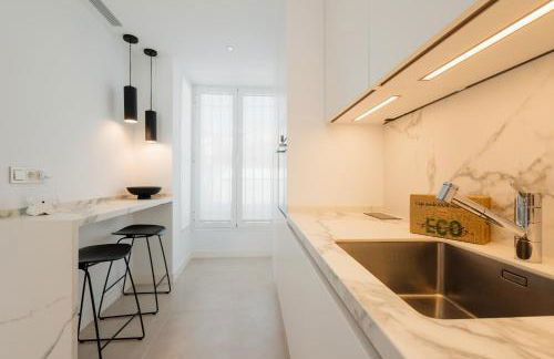 Holiday Home next to the beach, with private terrace, BBQ and incredible sea-view solarium - Photo 12