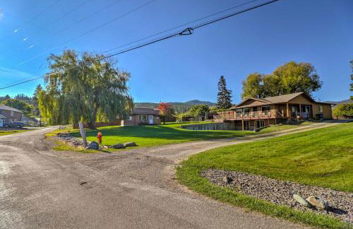 Lakeside Home with Beach about 14 Mi to Ski Area! - Foto 40