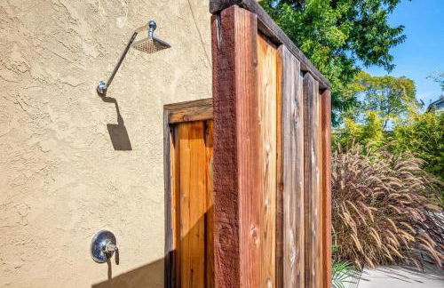 Modern Napa 3BD Wine Country Escape with Pool and Spa - Foto 31