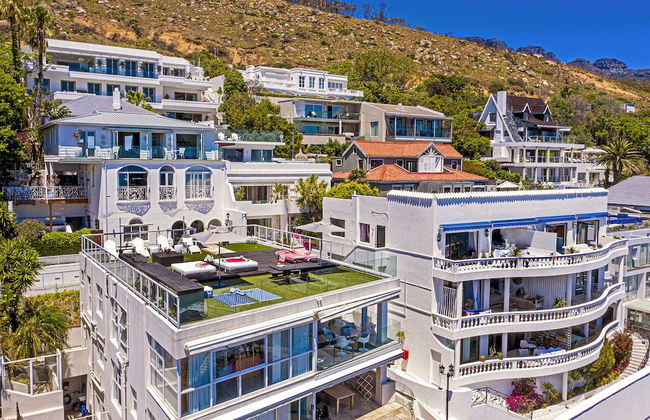 Clifton YOLO Spaces – Clifton Beachfront Penthouse - Photo 79