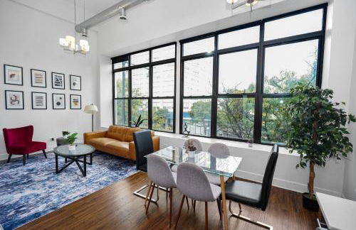 City Views and Convenient 3BR Suite for Group of 8 Guests Near McCormick, Shedd Aquarium, Museum Campus & Navy Pier - Foto 2