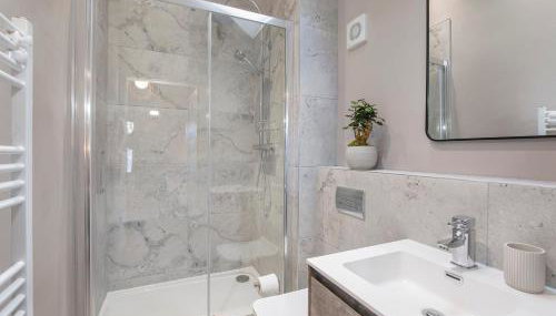 The Warehouse with Free Parking - Foto 3