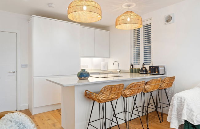 Azure - Sea Views Town Centre - Foto 4