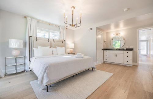 #Marbella Lane - Cozy Modern Home with Relaxing Design & Pool - Foto 31