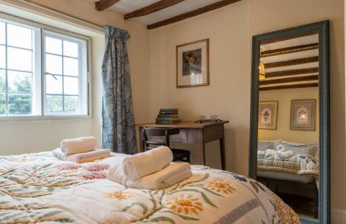 Beautiful 2 Bedroom Cottage in the Cotswolds - Photo 21