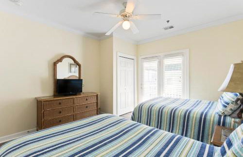 Oceanview 4BR/4BA Condo, Steps to Beach/Pool - Foto 31