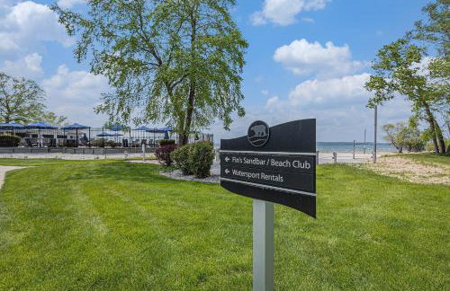 Gorgeous Grand Traverse Bay Beach Front Condo - Foto 20