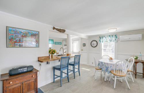 Plum Island Retreat about 1-Block Walk to Beach! - Foto 3