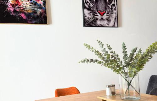 New Spacious 4 Bedrooms 5 Beds House Sleeps 8! - Foto 23