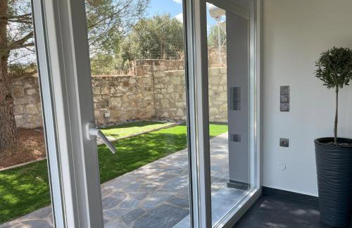 Modern Garden Apartment - City & Mountain View - Foto 29