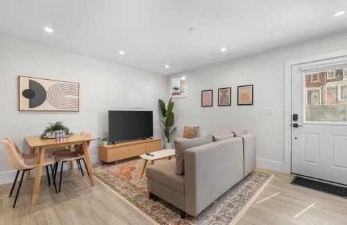 Central 2-BR City Sanctuary - Commuter-Friendly - Foto 18