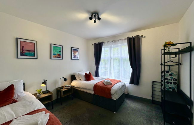 Lenhurst House - Photo 8