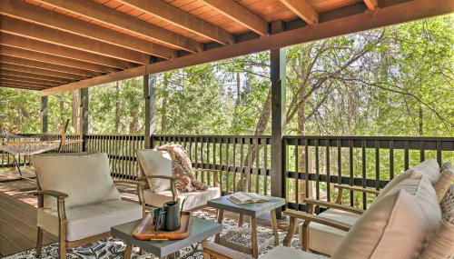 Near Trails Cabin with 2-Level Deck in Twain Harte - Photo 2