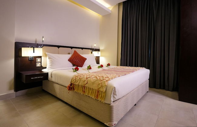 Saray Hotel Apartments - Photo 4