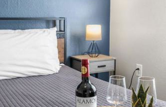 2BR Spacious Getaway Near Dwntown, Pool, UT Austin - Foto 24