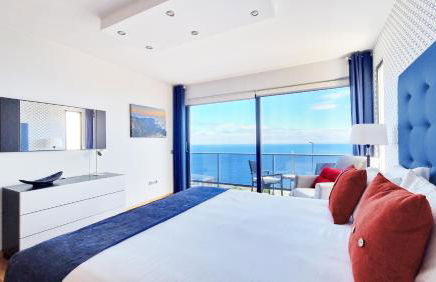 Azure Serenity Villa by LovelyStay - Foto 20