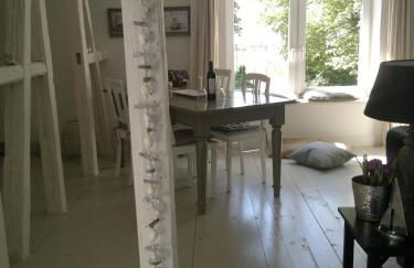 Inspektorenhaus am Jagdschloss mit Meerblick - Photo 23