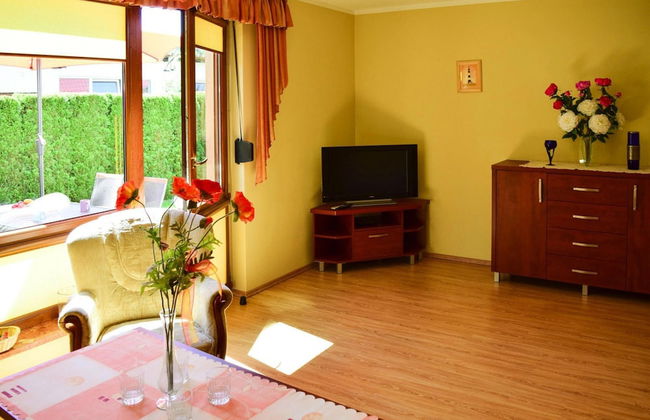 Semi-detached House With Fireplace, Rowy - Photo 14