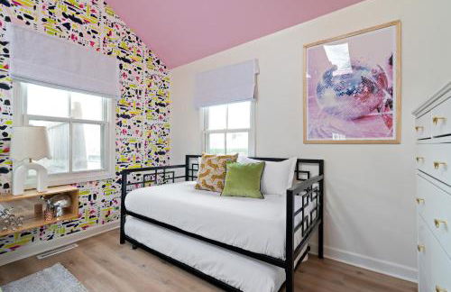 INSTA worthy Home! *Sleeps 8* - Walker's Point! - Foto 79