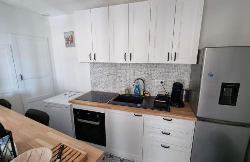 Face château St Germain en Laye, appartement 4 à 6 personnes, 23 min de Paris Champs-Elysées - Foto 8