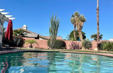 Indian Wells Resort Home with Private Saltwater Pool - Foto 44