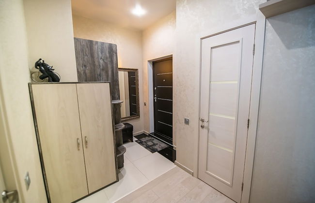 Apartment on Komarova 58-267 - Photo 2