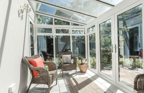 Wonderful thatched cottage in the New Forest National Park - Photo 6