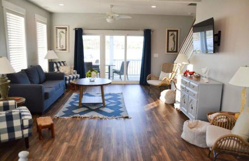 Waterfront Home 3BR King bed Private Dock - Foto 16