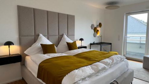 ARYVE Boutique-Apartment DRESDNER PENTHOUSE mit Dachterrasse - Tiefgaragenstellplätze - Design-Interieur - Foto 3