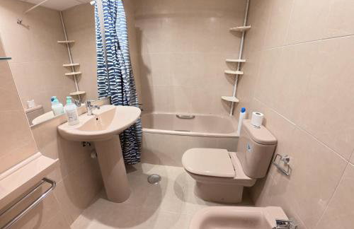 Apartamentos CON PISCINA CERCA F1, ESTADIO METROPOLITANO, IFEMA, CLINICA DE NAVARRA Y AEROPUERTO-parking - Foto 27