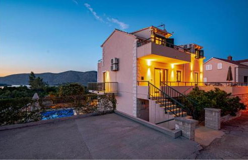 Beautiful Home In Pupnat - Photo 13
