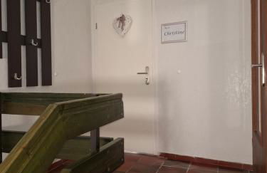 Apartment No 6 für Radtouristen und Geschäftsreisende mit eigenem Bad im DG - Foto 13