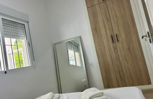 Villa with Pool, Chill-Out & BBQ - Foto 11