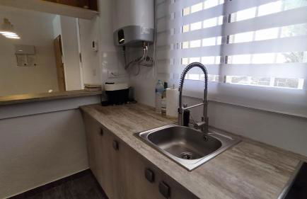 Stylish Seaview Apartment - Photo 28