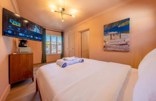 Monaco Vacation Rentals - Photo 71