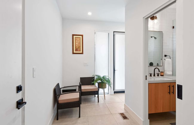 Enjoy Paradise Hot Tub, Bike & Beach Equipment! - Photo 17