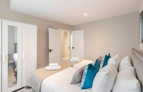 Earthy Elegance Stylish 4BR for Urban Escapes - Foto 3