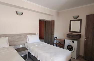 Daniela Apartments - Photo 7