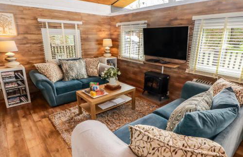 The Bird House - Photo 5