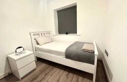 Cosy Modern 3-Bed Near Etihad, COOP Arena - AO arena and City Center - Foto 28