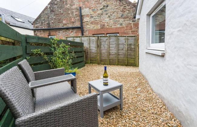 Ideal Couples Base for Exploring the Island - Foto 9