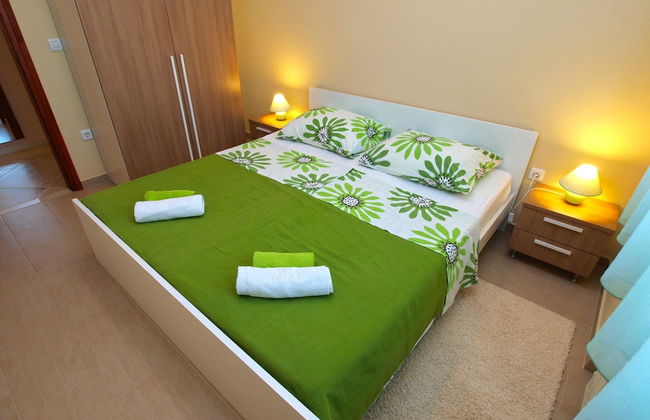 Apartment 1386 - Photo 4