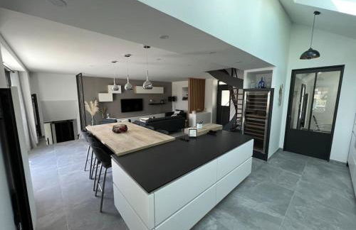 Villa, au coeur de Morgat - Photo 8